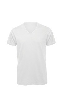 B&C CGTM044 - Men's Organic Cotton Inspire V-neck T-shirt Biały